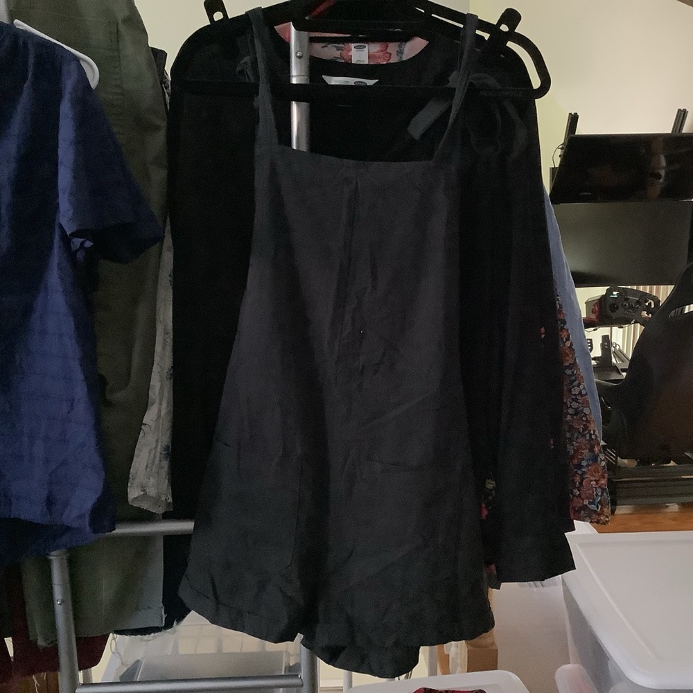 (Bin 6) SHEIN oversized tie romper with pockets, Size S